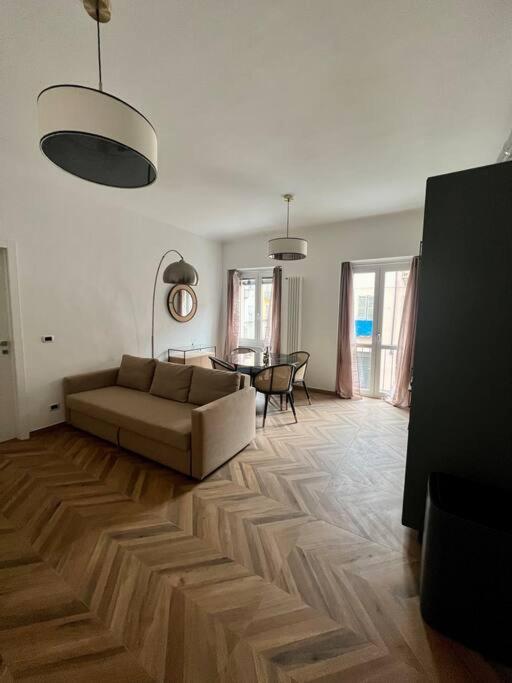 Casa Sassari - Vicino Porta Susa F.S. Turyn Zewnętrze zdjęcie